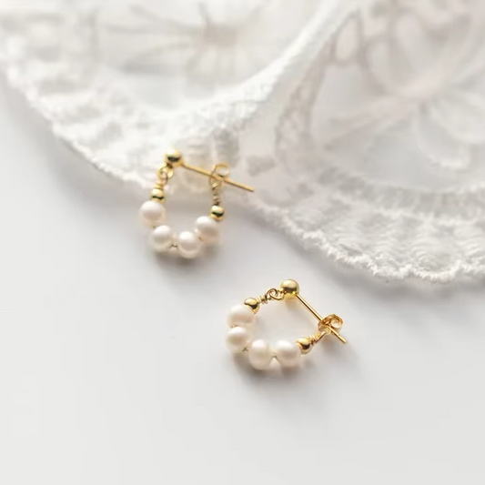 Elegant Natural Pearl Huggies Earrings