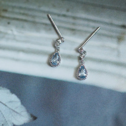 Tear Drop Shaped Zircon Earrings