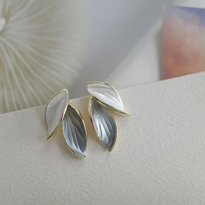 Dainty Leaf Stud Earrings