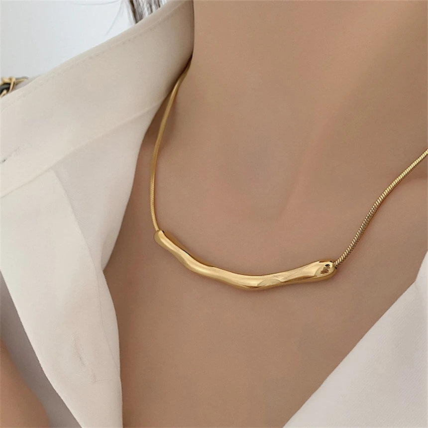 Irregular Wrinkle Pendant Chain Necklace