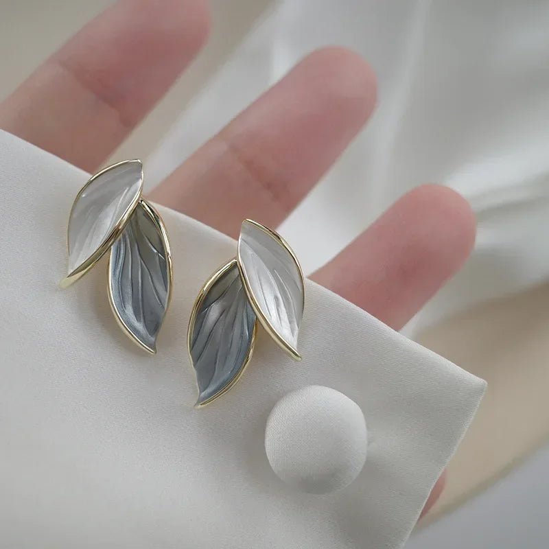 Dainty Leaf Stud Earrings