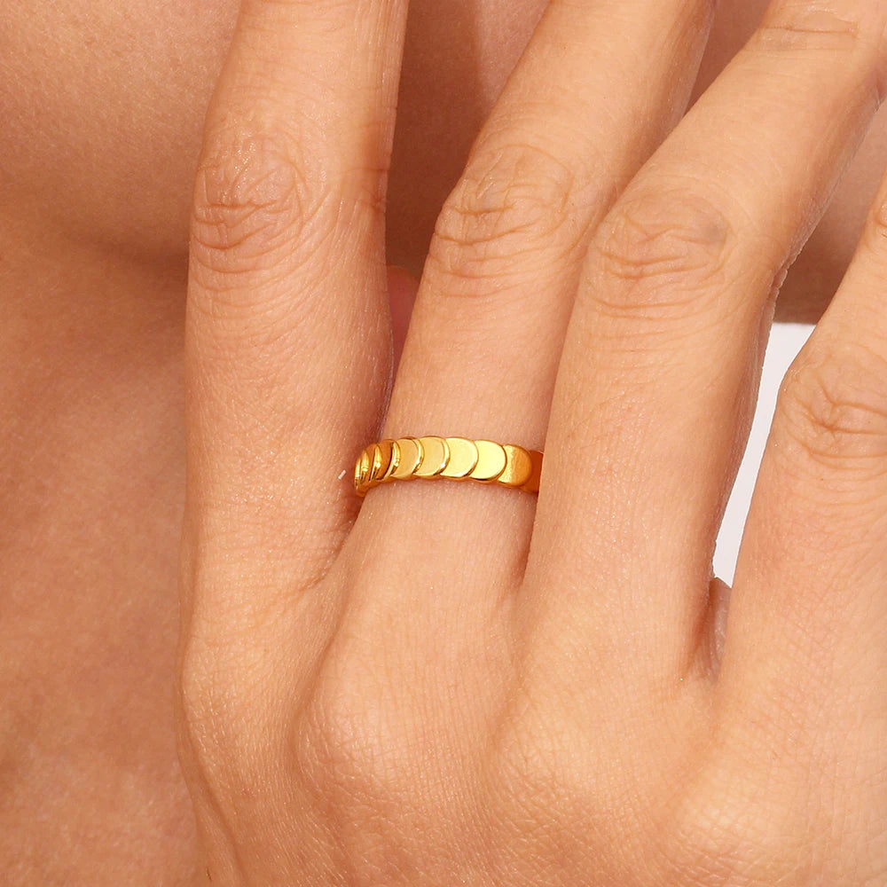 Fish Scale Texture Ring