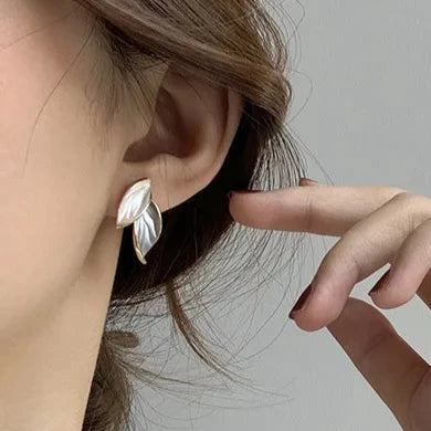 Dainty Leaf Stud Earrings