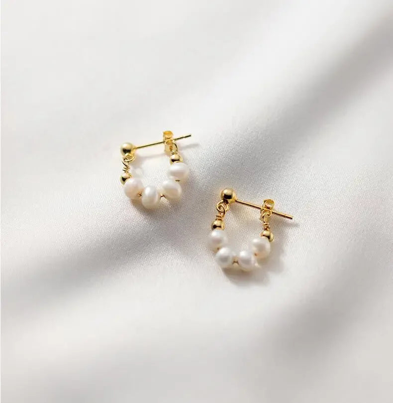 Elegant Natural Pearl Huggies Earrings