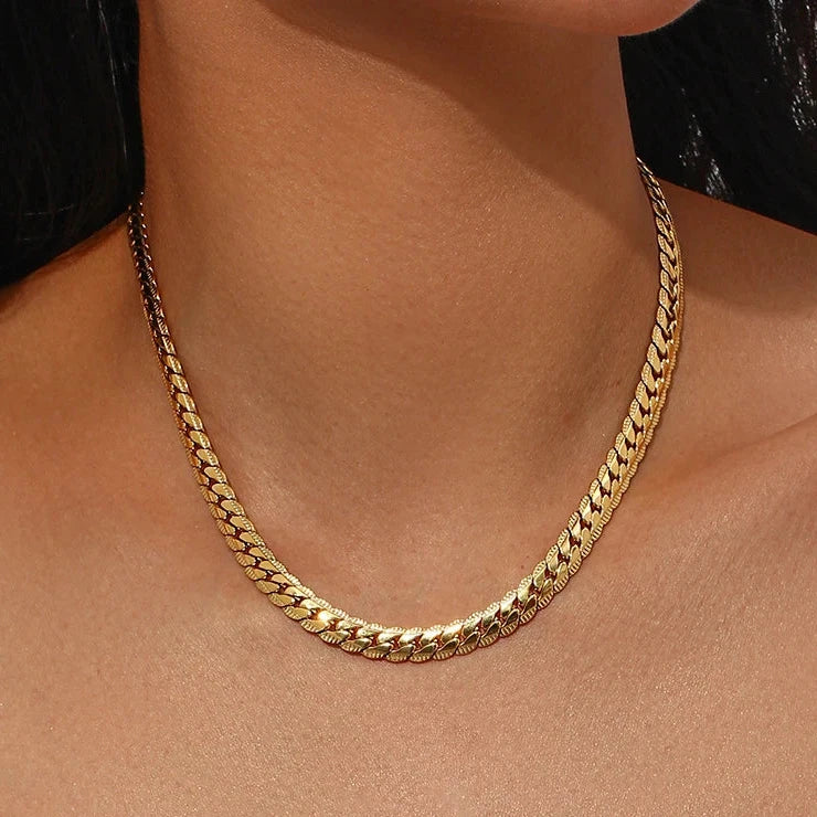 Lace Side Flat Cuban Chain Necklace