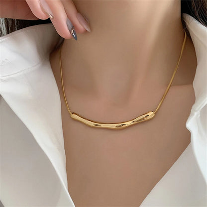 Irregular Wrinkle Pendant Chain Necklace